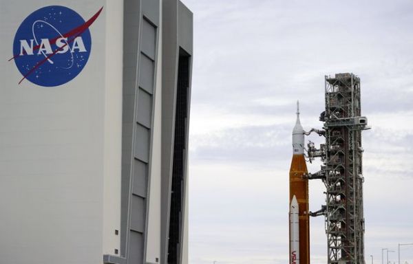 NASA : Découvrez la combinaison spatiale qu'utiliseront les astronautes sur la Lune en 2026