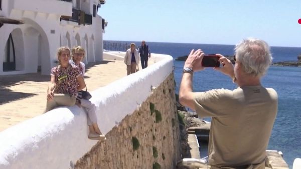 Espagne : à Minorque, le village de Binibeca Vell tente de faire face au surtourisme
