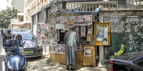 Sénégal : arrestations d'opposants pour « offense », un premier mauvais signal du pouvoir ?