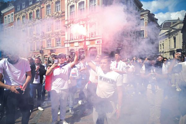 Des affrontements entre supporteurs du PSG et de l'OL sur l'autoroute A1 avant la finale de la Coupe de France à Lille