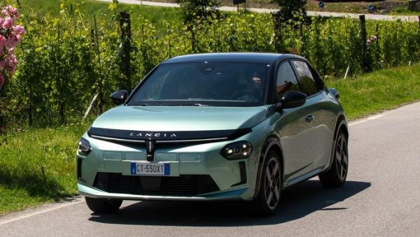 L'actu de la semaine en photo : de nouveaux produits et des ennuis en escadrille