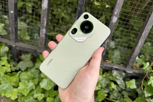 Test du Huawei Pura 70 Ultra : tout simplement le meilleur photophone