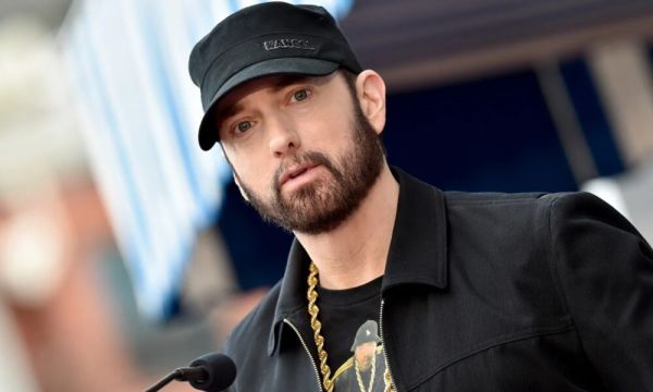 Eminem tente de faire disparaître sa carrière avec « Houdini »