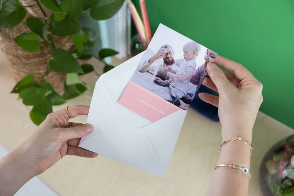 Voici pourquoi créer une carte photo personnalisée va changer votre vie : découvrez le secret des experts !