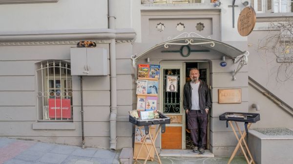 "La Cour nous a donné raison": victoire pour Hermes, bouquiniste turc, face au géant du luxe Hermès