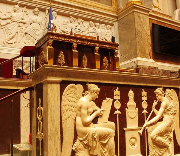 Coalitions et tensions apres les legislatives (Erik Kauf)