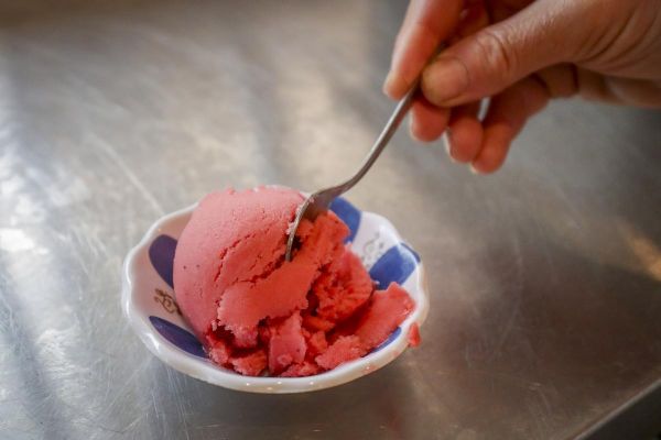 À Arbus, des paysans glaciers régalent avec leurs sorbets fermiers