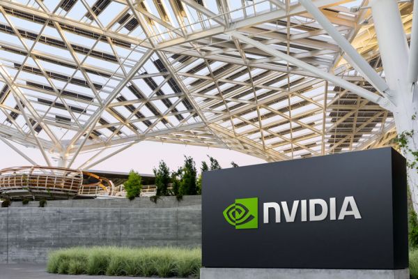 Nvidia Blackwell reporté à 2025 suite à des problèmes de conception