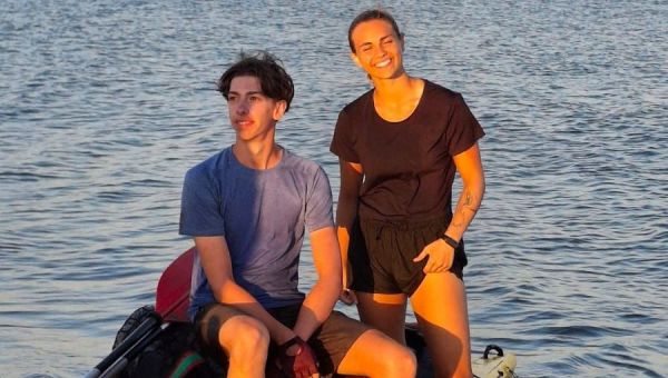 À 18 ans, ils pagayent durant 550 km entre Dijon et la Méditerranée pour lutter contre le plastique dans les océans