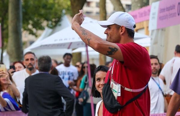 Florent Manaudou : la signification derrière le tatouage de gorille qu'il a sur le bras