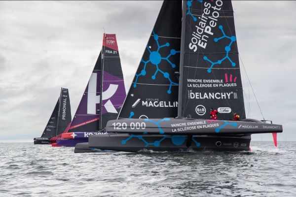 Ocean Fifty. Yann Eliès et Axelle Pillain avec Thibaut Vauchel-Camus sur la route des Terre-Neuvas