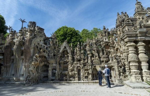 Plus de cent ans de rêve avec le Palais Idéal du Facteur Cheval