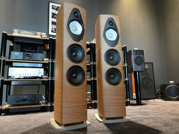 Test Sonus Faber Sonetto V G2 : artigiani della qualità ! 
