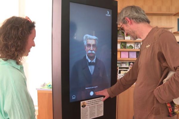 Le médecin Albert Schweitzer revit grâce à l'intelligence artificielle dans un musée