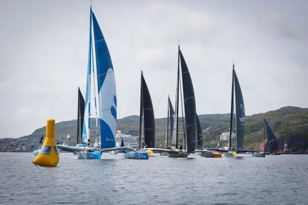 Route des Terre-Neuvas. Bon départ pour les 10 Ocean Fifty !