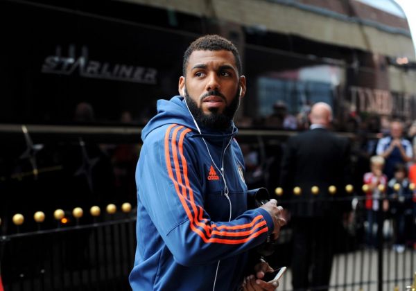 Caen : Yann M'Vila a offert du gel douche et du shampoing à ses nouveaux coéquipiers