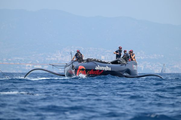 America’s Cup. Nouveau démâtage de l’AC75 d'Alinghi Red Bull racing à 2 jours du début des courses
