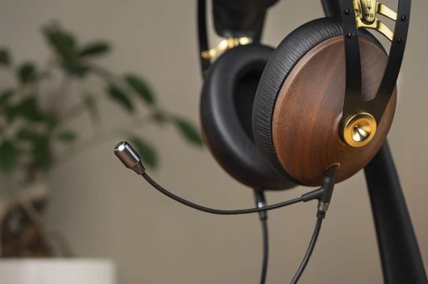 Meze Audio lance ses accessoires premium pour les jeux vidéo et le télétravail