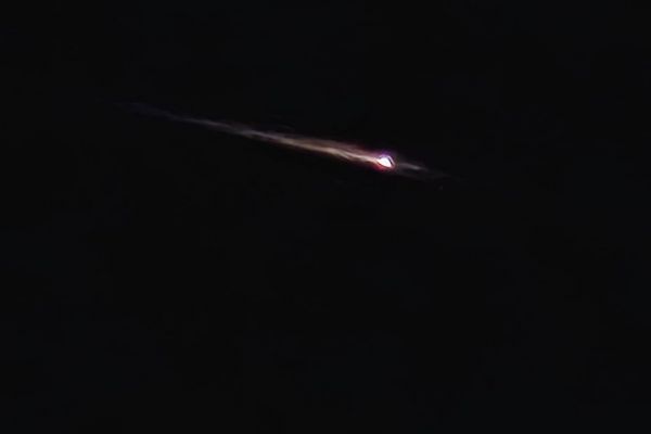 EN IMAGES. "C'était incroyable !", pas une météorite, mais des débris spatiaux illuminent le ciel de Bourgogne-Franche-Comté
