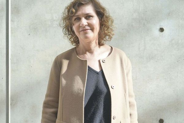 Vaulx-en-Velin : « traiter l'enveloppe de notre bâtiment sans le dénaturer », Sophie Chabot, directrice de l'Ecole nationale supérieure d'architecture de Lyon (Ensal)
