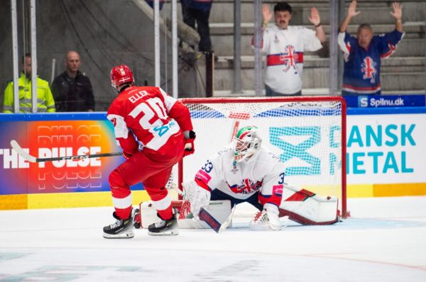 Le Danemark parti pour se qualifier… devant des tribunes vides