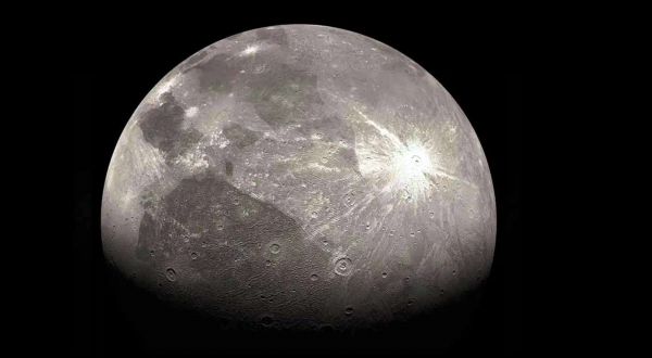 Un impact géant a fait basculer Ganymède, la plus grande lune du Système solaire !