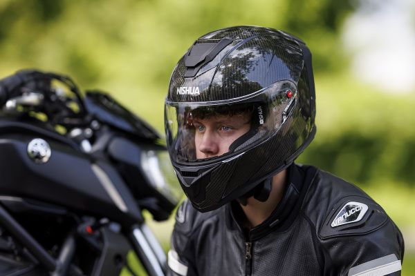 Nouveau – Nishua NRX-3 Carbon, la fibre de carbone à prix d’ami