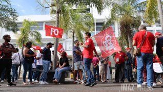 Ils dénoncent leurs conditions de travail : Saint-Denis : les salariés de La Poste en grève