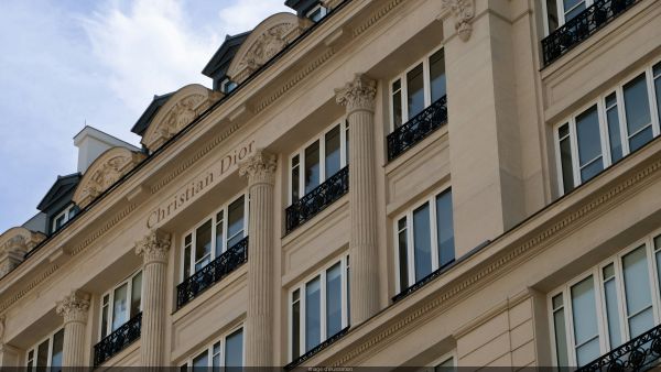 Promenade pour un Objet d'Exception 2024 : un parcours d'art dans les Maisons de l'avenue Montaigne