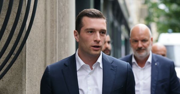 Futur gouvernement : Bardella exige de Barnier que "les sujets du RN" soient pris en compte