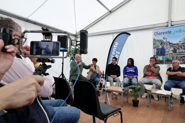 Quelle ambition pour le sport de haut niveau en Charente ? La conférence Charente Libre. Retrouvez-nous tout le week-end à Carat.