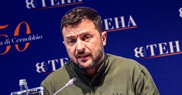 Au "mini-Davos" italien, Volodymyr Zelensky à la recherche de toujours plus d'armes