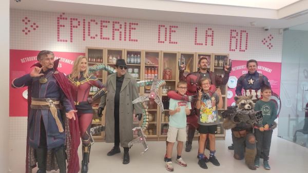 Angoulême : les super-héros sortent des murs et envahissent la Cité de la BD