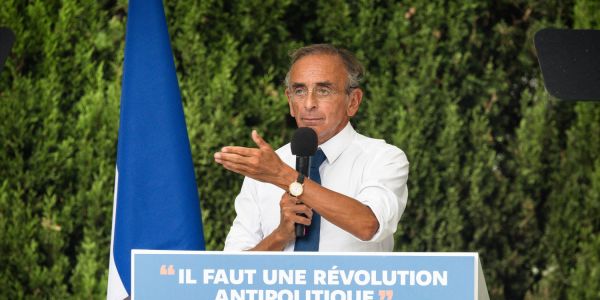 Lors de l'université d'été du parti Reconquête!, Éric Zemmour propose de «dépolitiser» la France