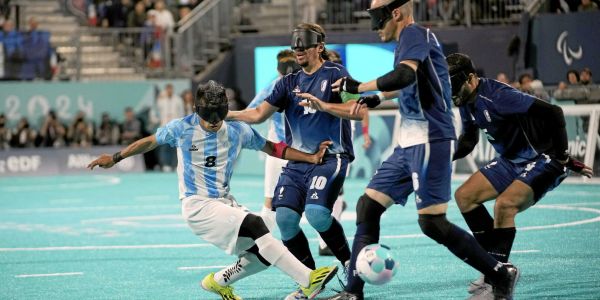 Jeux paralympiques : la France remporte l'or au cécifoot face à l'Argentine
