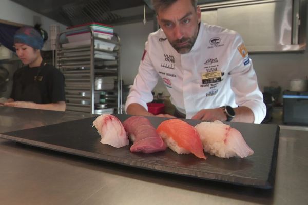 VIDÉO. "La France était un peu larguée en sushis" : ce Haut-Savoyard est devenu vice-champion du monde de sushis au Japon