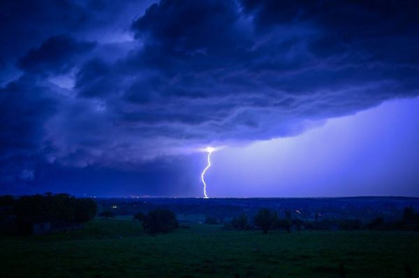 Trois départements en vigilance orange en raison des pluies et des orages