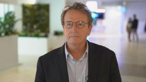 "Dans dix ans, trois cancers sur quatre pourraient être guéris", selon le Pr Éric Solary