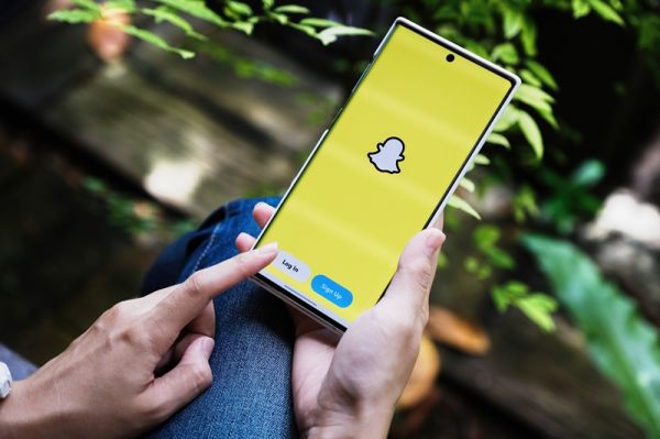 Comment améliorer votre stratégie social media sur Snapchat (objectifs, fonctionnalités, contenus…)