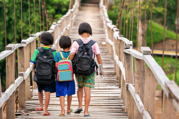 Les enfants birmans continuent de lutter pour leur droit à l’éducation en Thaïlande