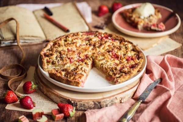 Tarte-crumble fraises/Rhubarbe