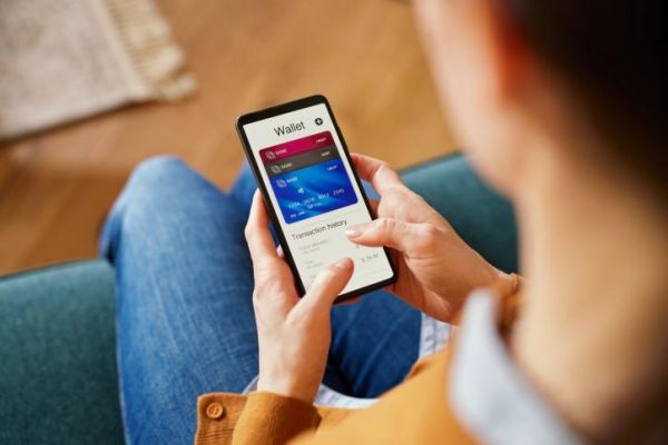 Vous êtes client de ces néobanques ? Vos intérêts sont en baisse