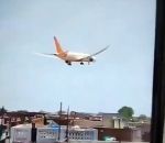 Un avion Boeing 787 s'est crashé après le décollage à Ahmedabad en Inde