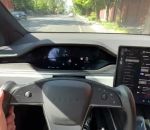 Tester l'accélération en mode Drag Strip de la Tesla Model S Plaid