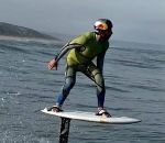 Nikolas Plytas réalise le premier double backflip en foil surf