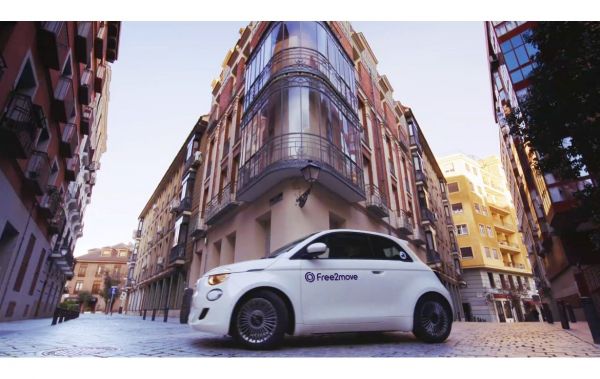 Fiat a une nouvelle idée pour limiter les temps de recharge de ses voitures électriques