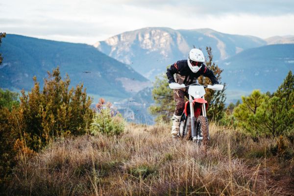 Nouveau – Après la moto de cross électrique, Stark Future passe à l’enduro, avec la Stark Varg EX