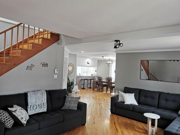 Chalet Lac Saint-Thomas : Le Lieu Parfait pour Initier Vos Enfants à la Pêche Toute l'Année