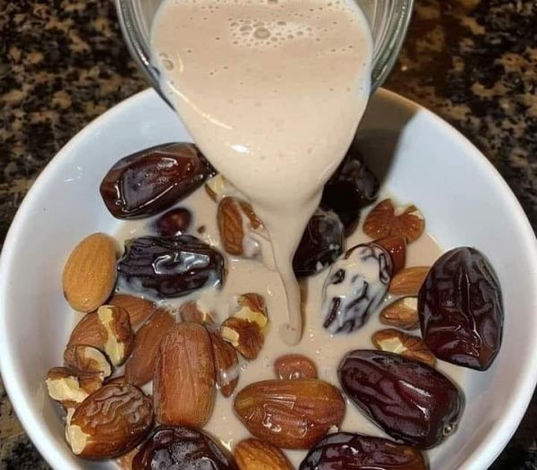 Lait chaud dans les dattes: le résultat était incroyable