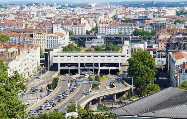 La fin des ZFE : une bonne chose, vraiment ?